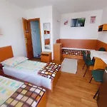 Barbara Pensión 3*
